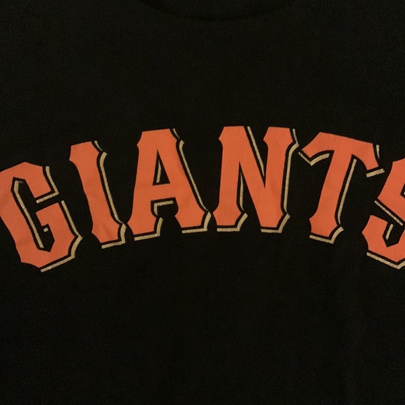 Giants Graphic Tee - Picture 2 of 3